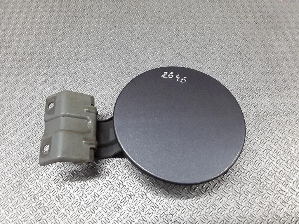 Fuel tank cap – Mitsubishi Grandis (2003-2011)