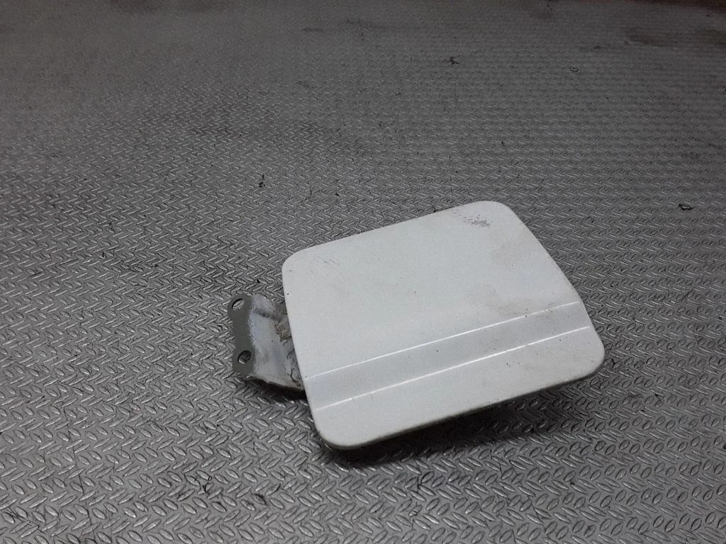 Fuel tank cap – Mitsubishi Pajero Sport I (1996-2008)