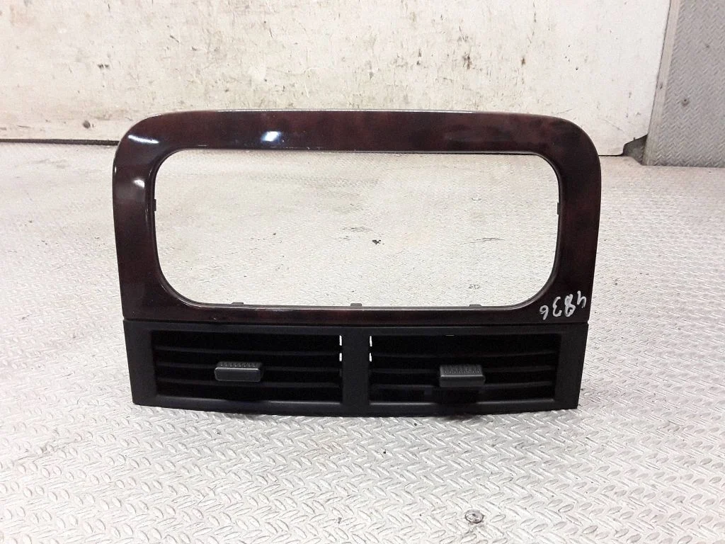 Dash center air vent grill – Jeep Grand Cherokee (WJ) (1999-2004)