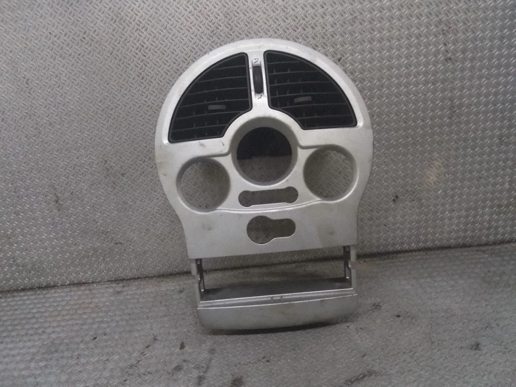 Dash center air vent grill 8200327060