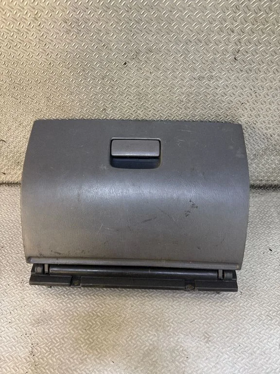 Glove box – Nissan Navara D22 (1997-2004)