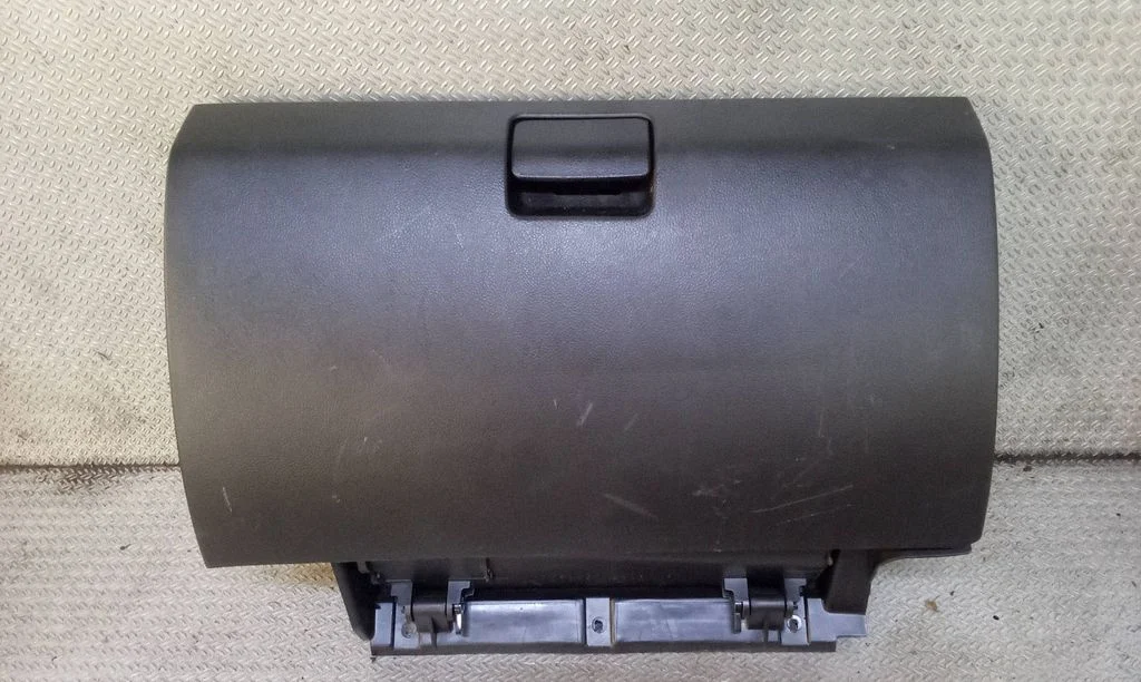 Glove box – Opel Antara (2006-2016)