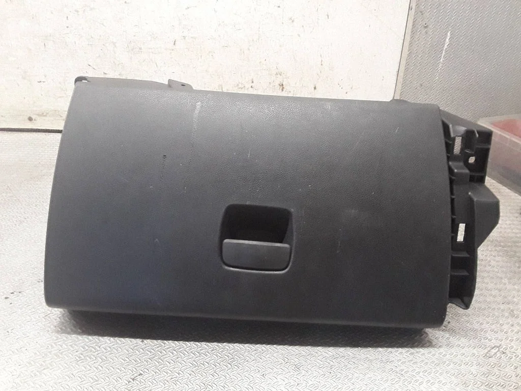 Glove box – Renault Trafic III (X82) (2014-)