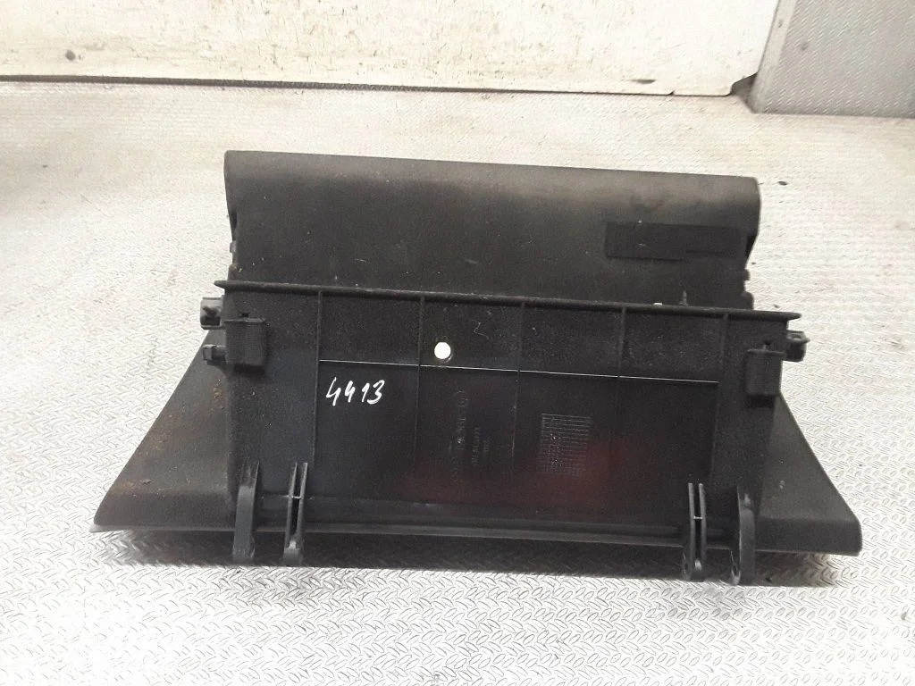 Glove box GH84511A