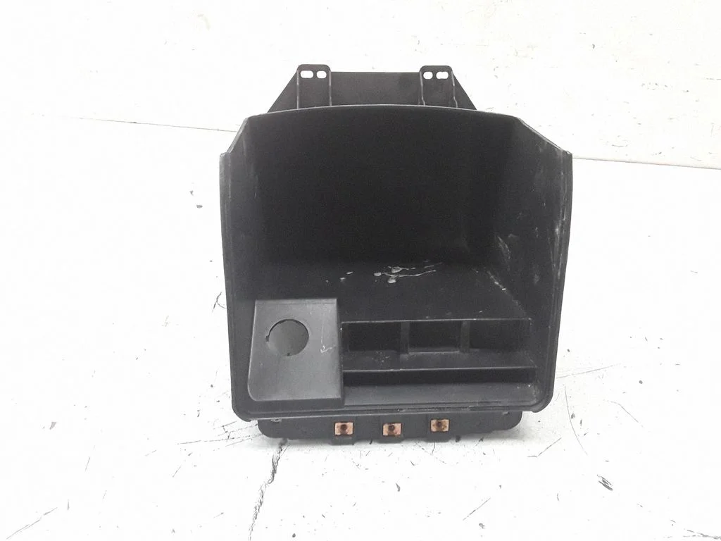 Glove box – Nissan Pathfinder R51 (2005-2012)