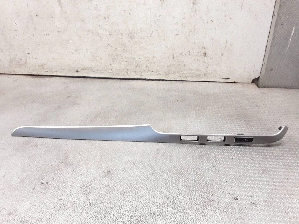 Dashboard glove box trim – Ford S-MAX (2006-2015)