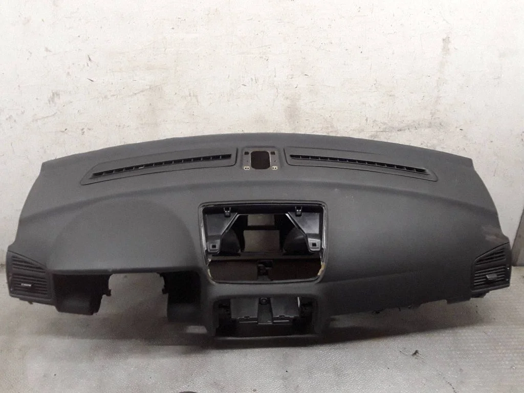 Panelis – Fiat Croma (2006-2016)