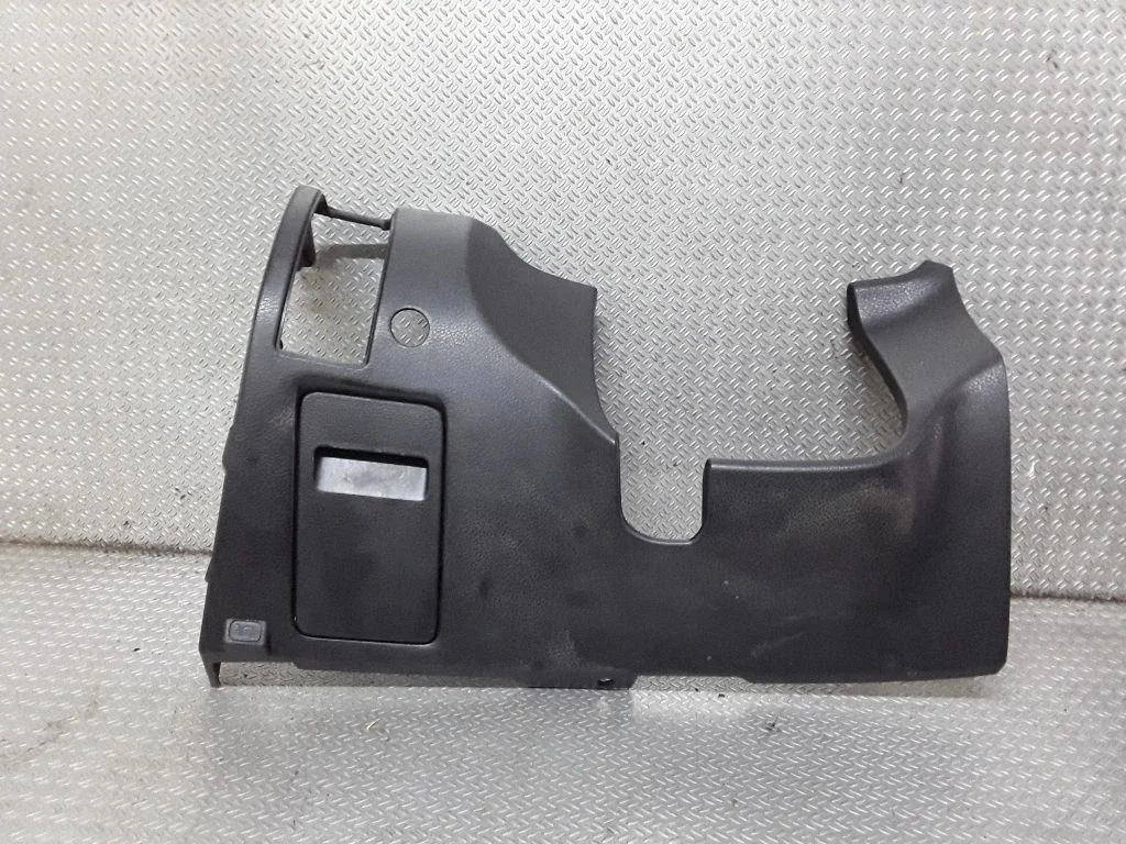 Dashboard lower bottom trim panel – Subaru Forester SH (2008-2013)