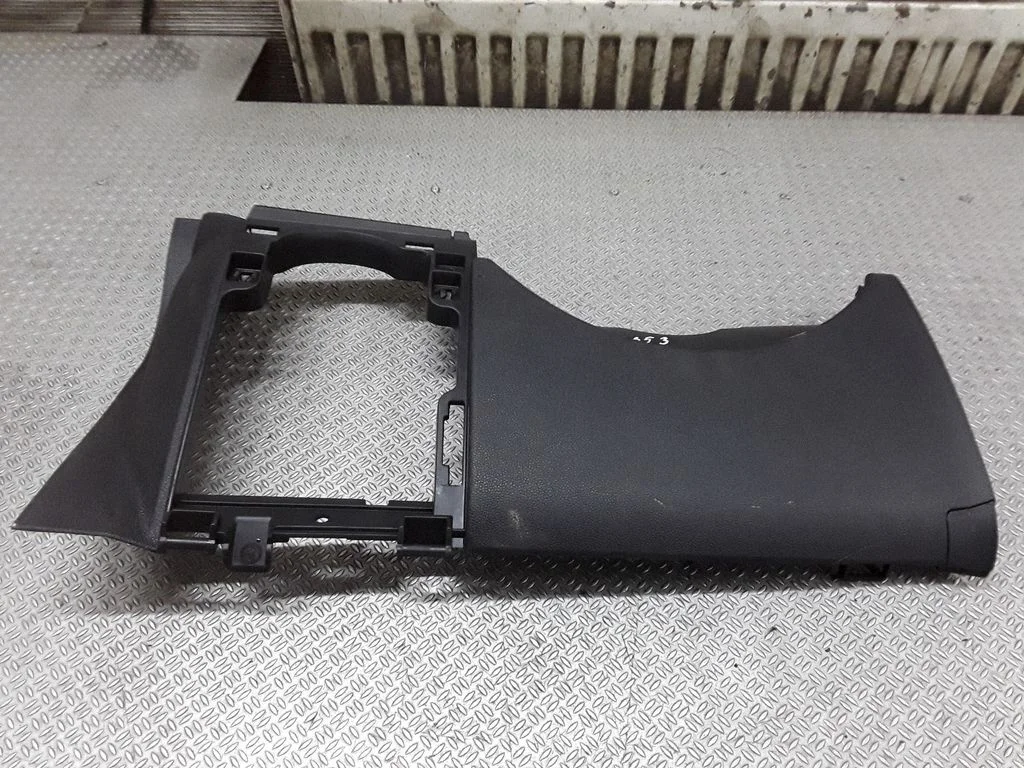 Dashboard lower bottom trim panel – Opel Corsa D (2006-2014)