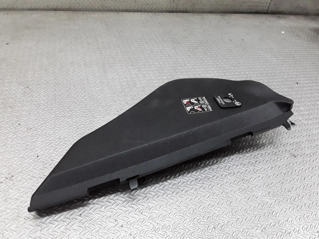 Dashboard side end trim – Lexus IS 220D-250-350 (2006-2013)