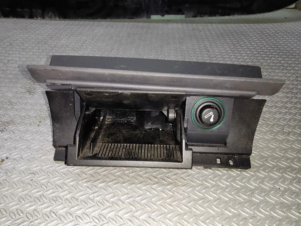 Car ashtray – Skoda Superb B5 (3U) (2001-2008)