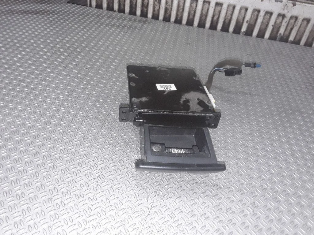 Car ashtray – Hyundai Tucson JM (2004-2009)