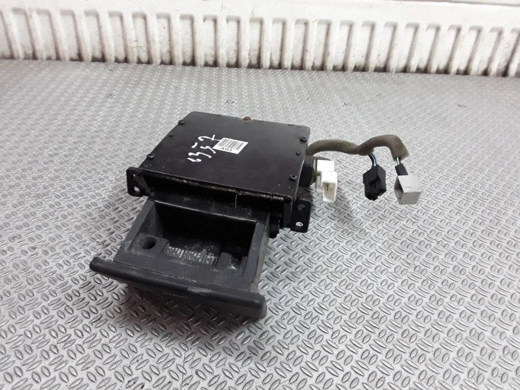 Car ashtray – Hyundai Tucson JM (2004-2009)