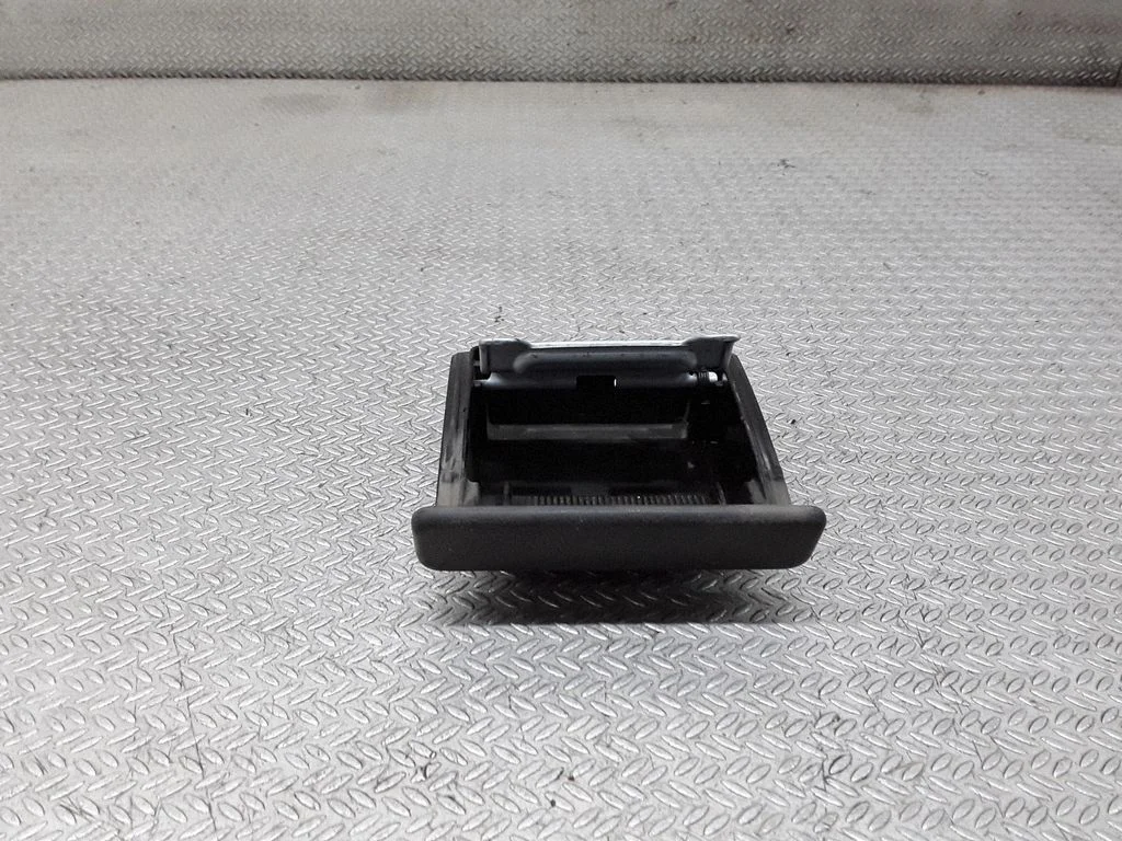 Car ashtray – Mitsubishi Pajero Sport I (1996-2008)