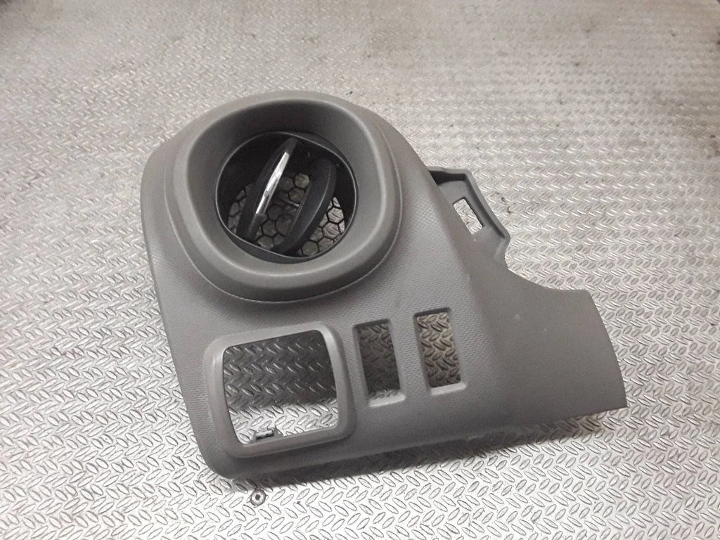 Dashboard side air vent grill/cover trim – Renault Trafic III (X82) (2014-)