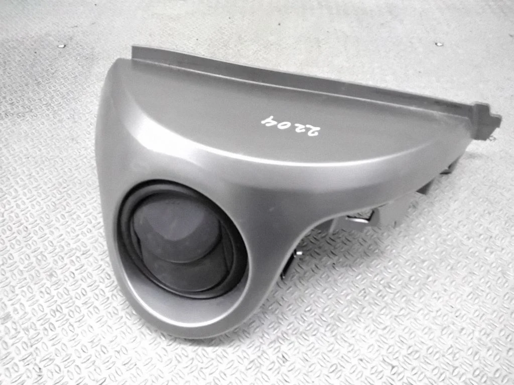 Dashboard side air vent grill/cover trim D65164951