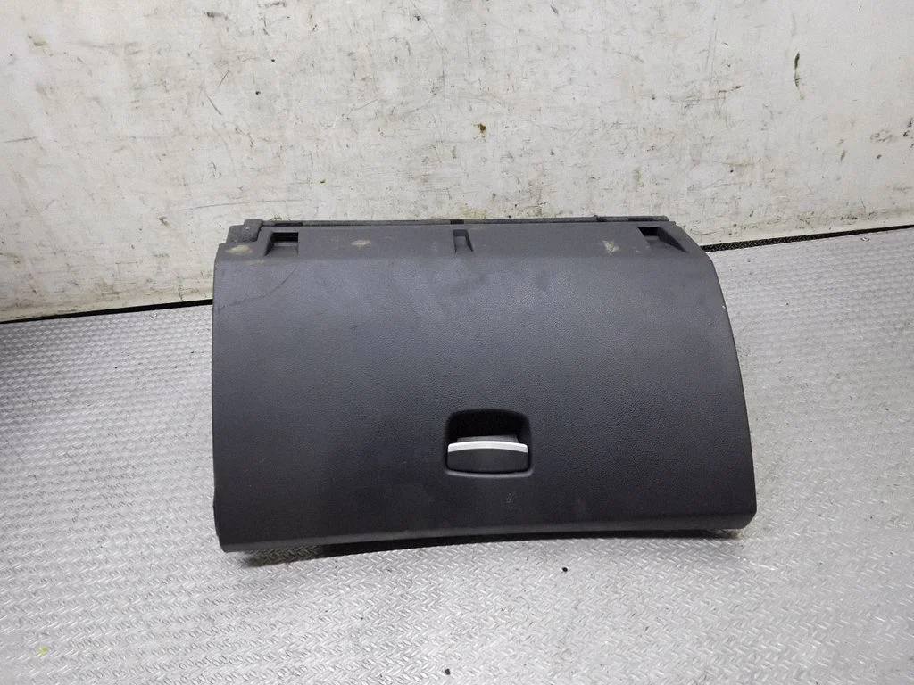 Glove box set – Renault Laguna III (2007-2015)