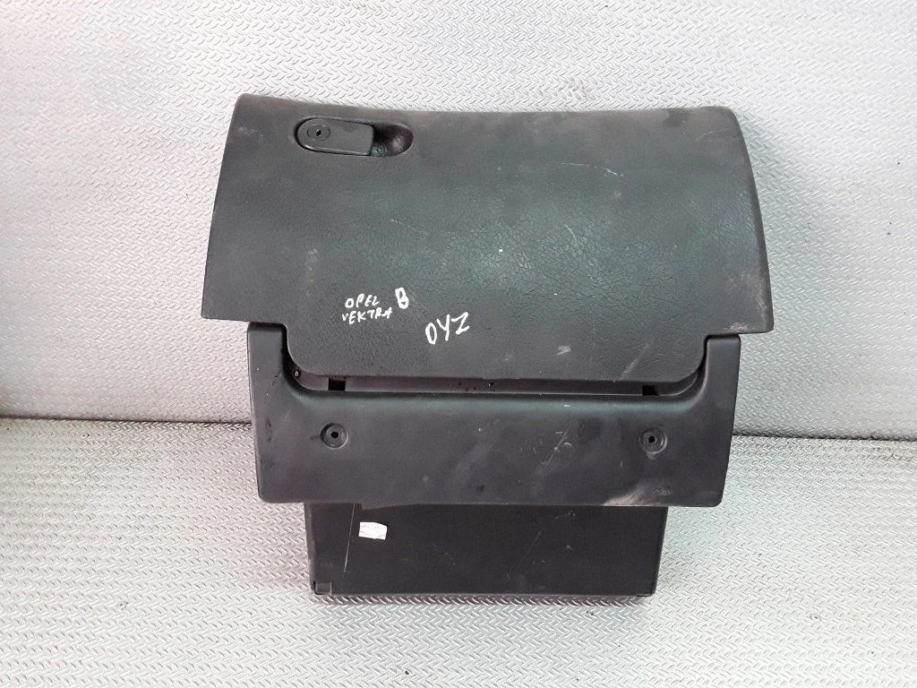 Glove box set – Opel Vectra B (1996-2002)