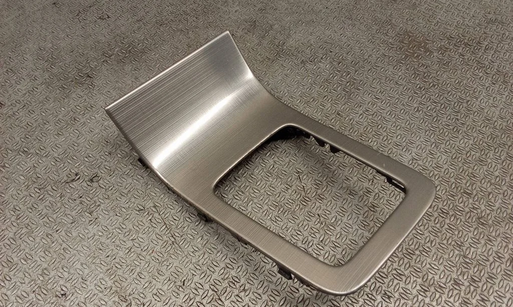 Gear shifter surround trim plastic – Volvo V70 (2008-2013)