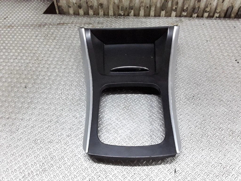 Gear shifter surround trim plastic – Mercedes-Benz B-Class W245 (2005-2011)