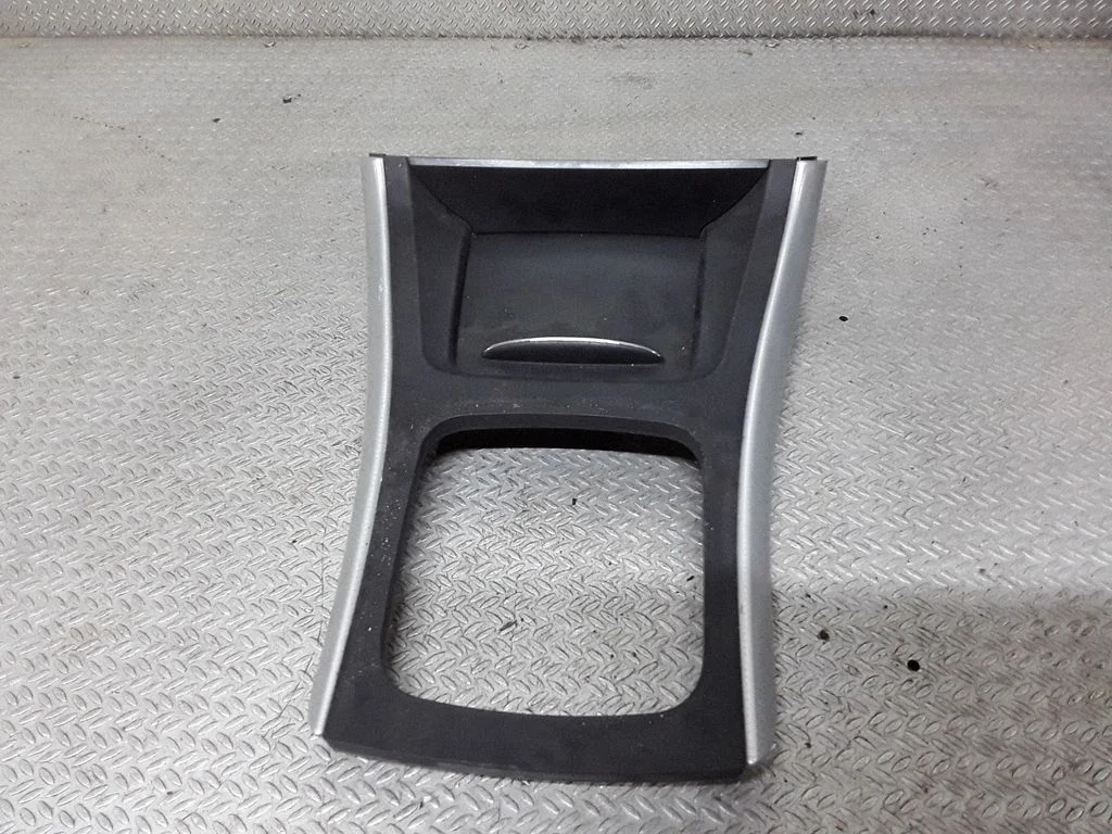 Gear shifter surround trim plastic – Mercedes-Benz A-Class W169 (2004-2012)