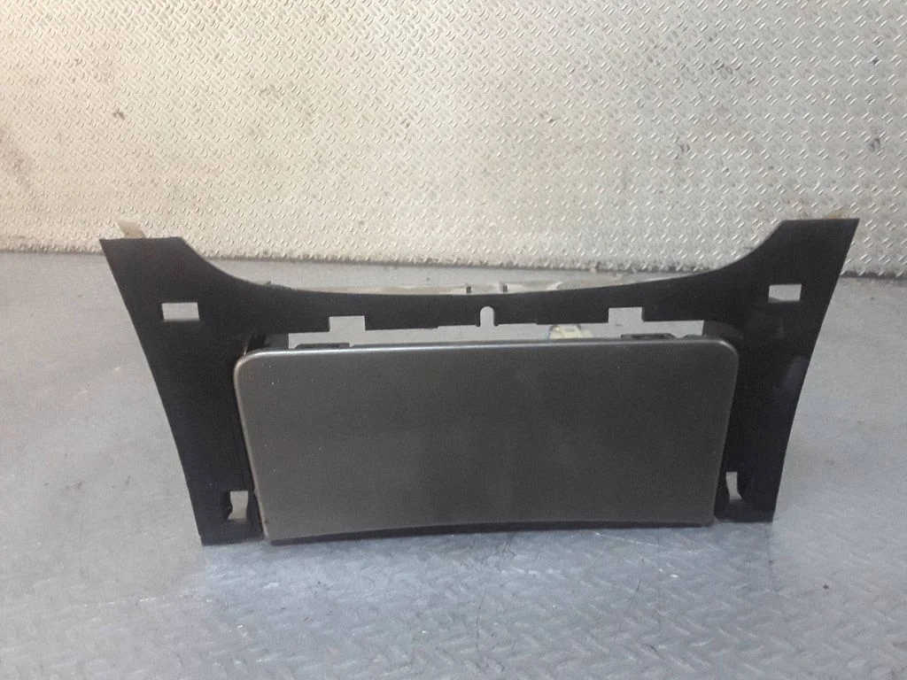 Ashtray (front) – Opel Insignia A (2008-2017)