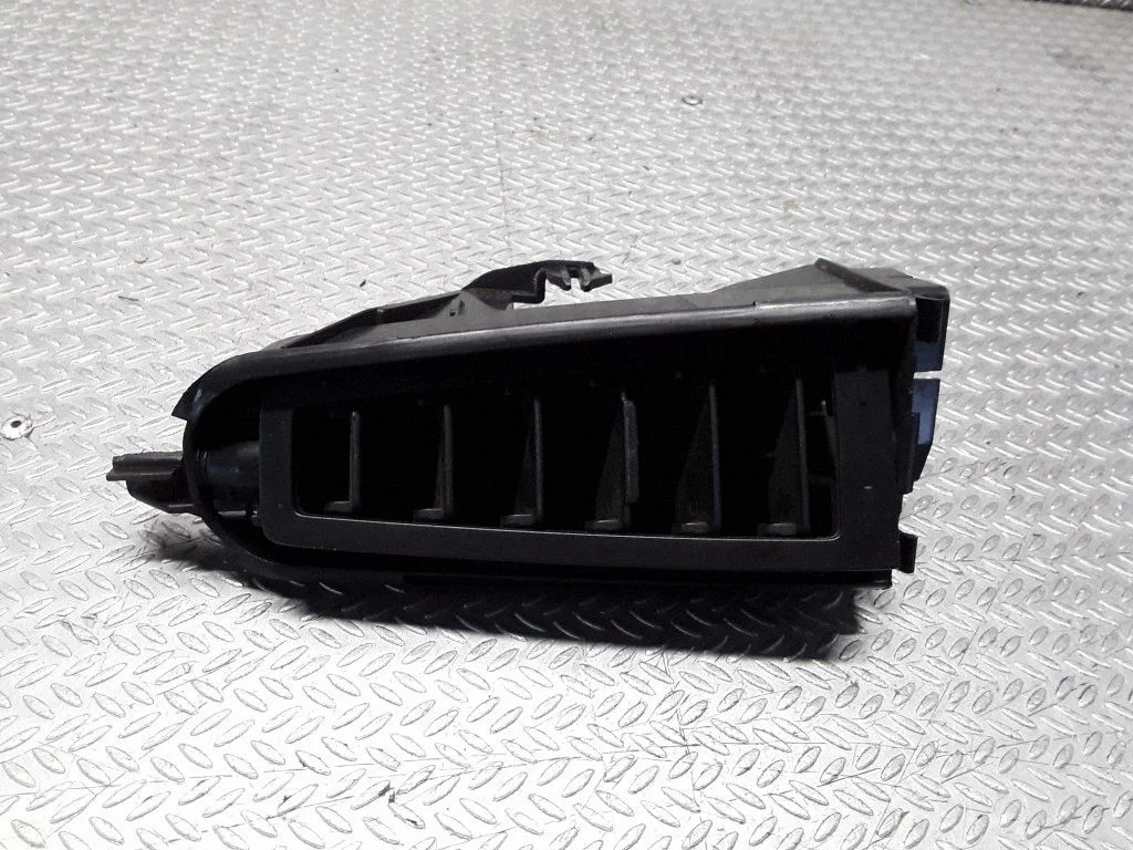 Rear air vent grill – Citroen C4 I (2004-2010)