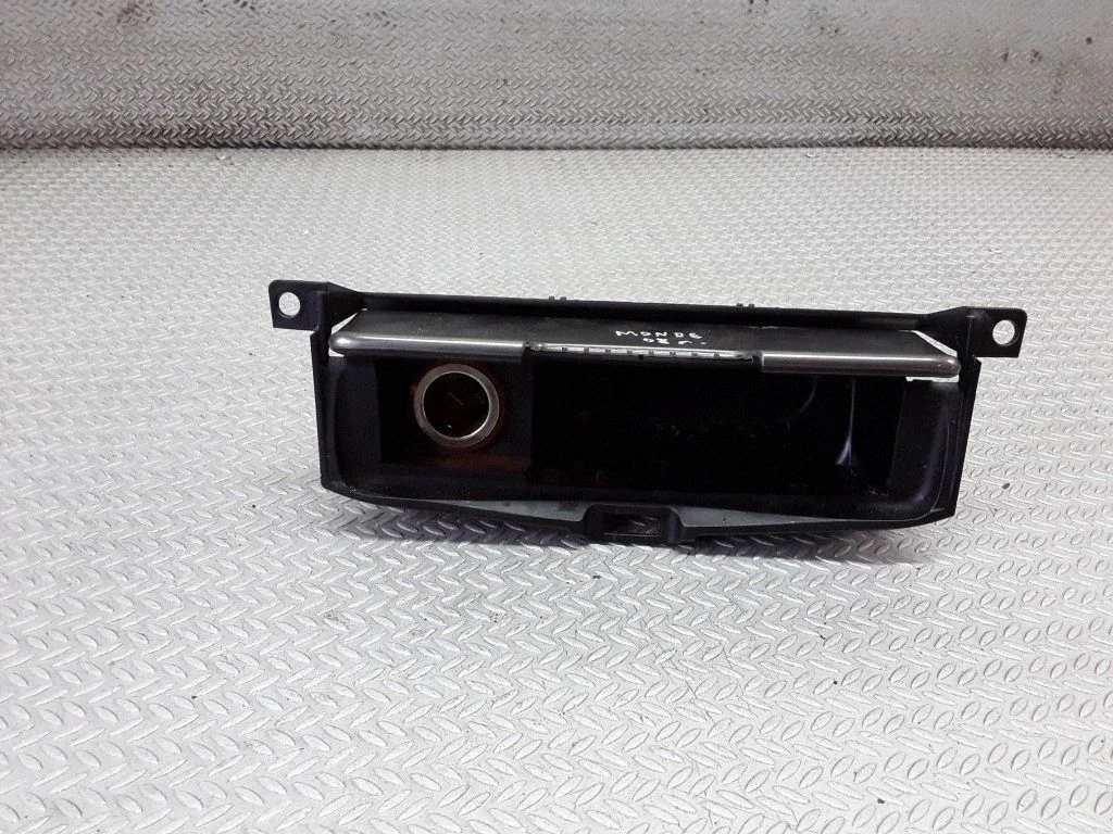 Ashtray (front) – Ford Mondeo MK IV (2007-2014)