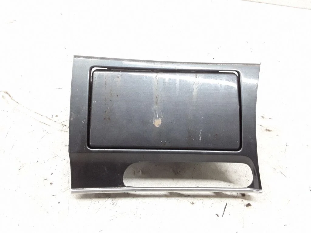 Cup holder front – Mazda 6 (2002-2008)