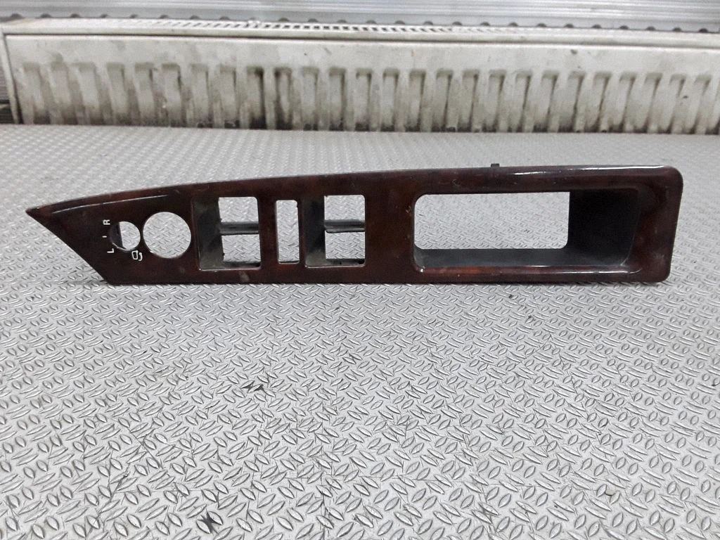 Front door interior handle trim – Audi A8 S8 D2 4D (1994-2002)