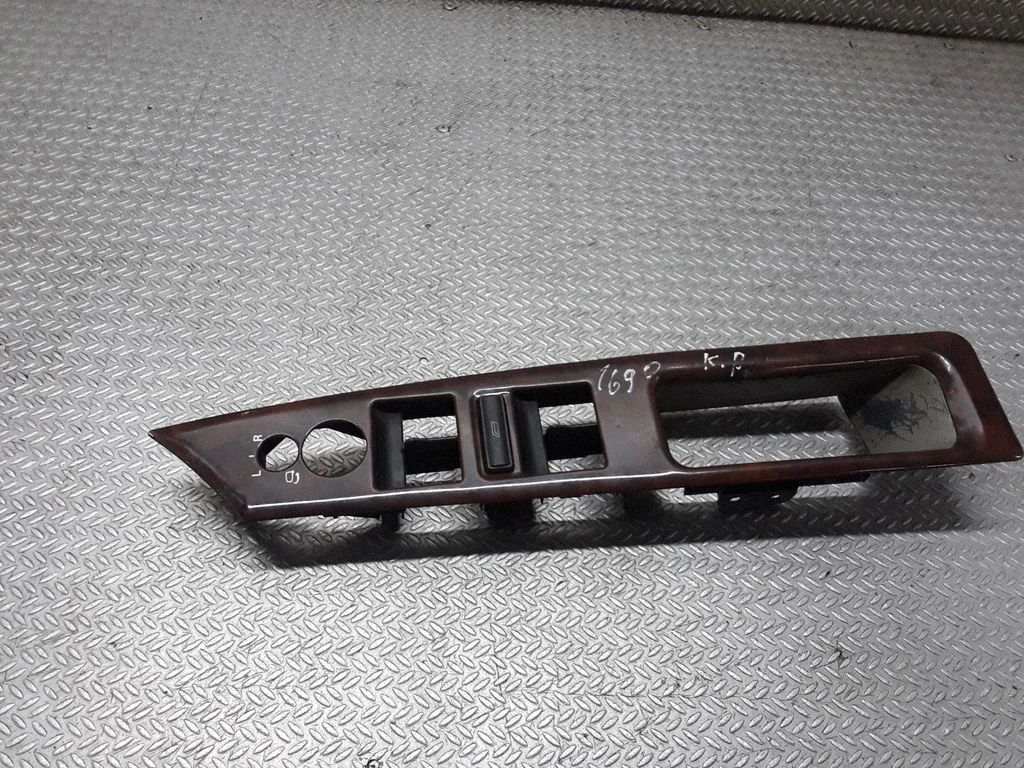 Front door interior handle trim – Audi A8 S8 D2 4D (1994-2002)