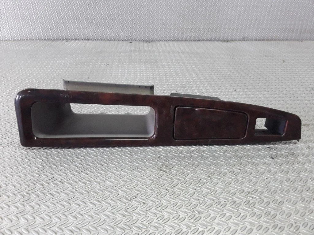 Rear door handle trim – Audi A8 S8 D2 4D (1994-2002)