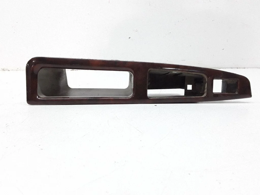 Rear door handle trim – Audi A8 S8 D2 4D (1994-2002)