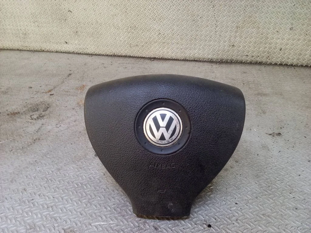 Steering wheel airbag – Volkswagen Eos (2006-2010)