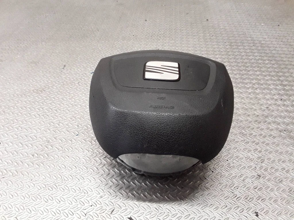 Steering wheel airbag – Seat Exeo (3R) (2008-2013)