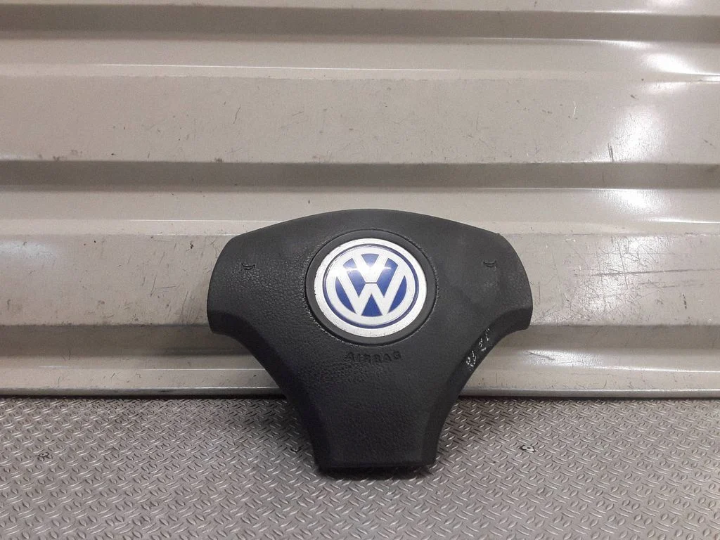 Steering wheel airbag – Volkswagen Bora (1998-2005)