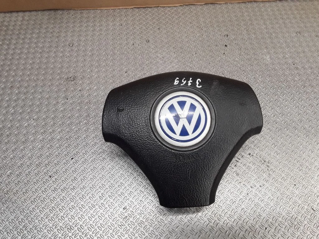Steering wheel airbag – Volkswagen Bora (1998-2005)
