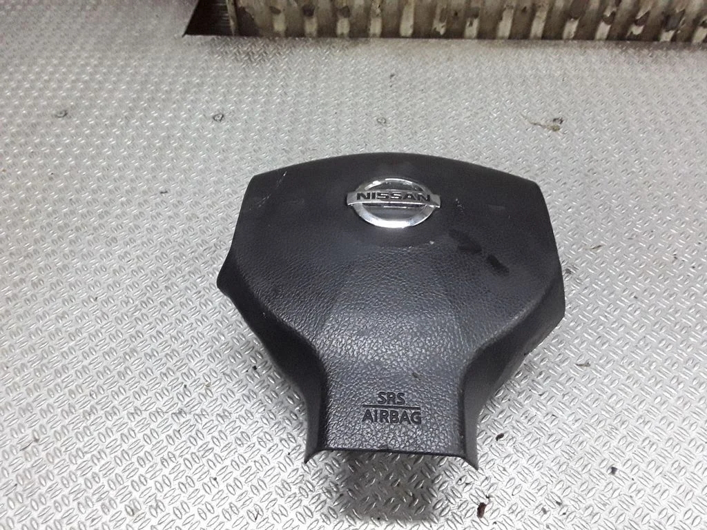 Steering wheel airbag – Nissan Note (E11) (2006-2014)