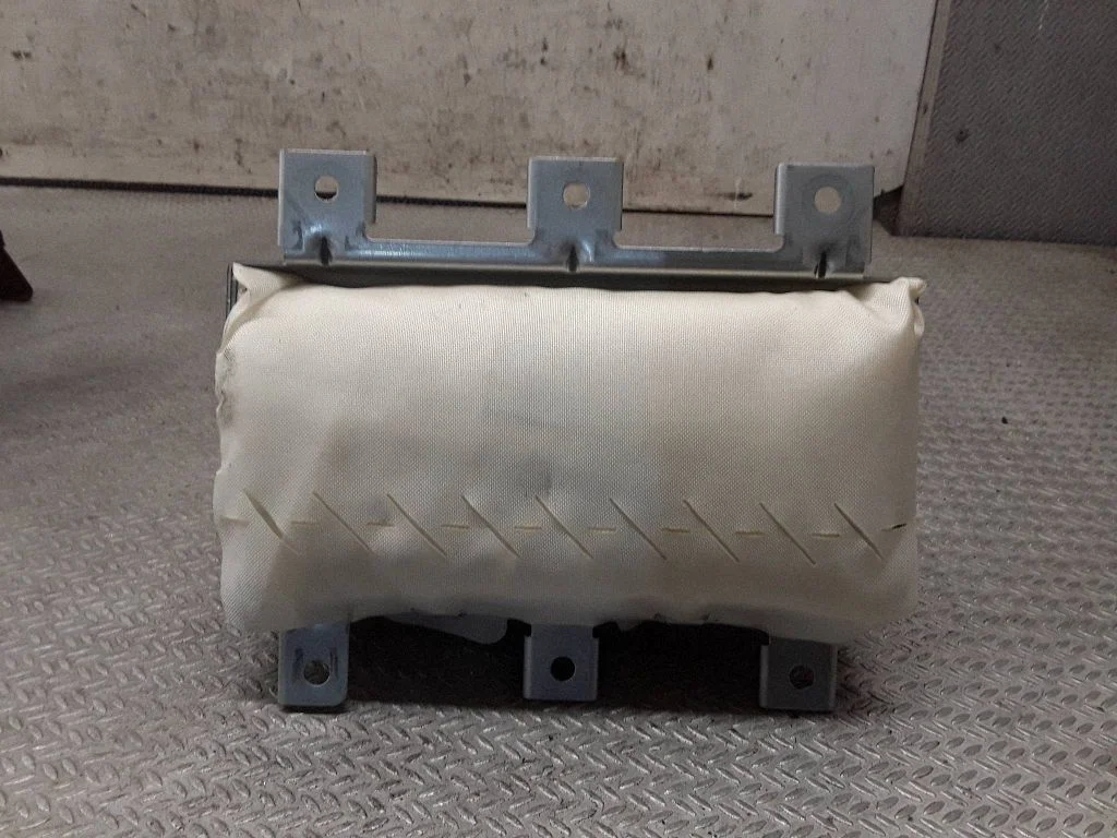 Passenger airbag – Hyundai i30 (2007-2012)