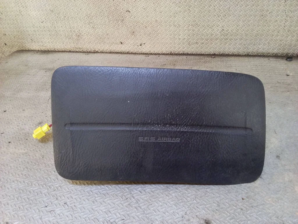 Passenger airbag – Honda HR-V (1998-2005)