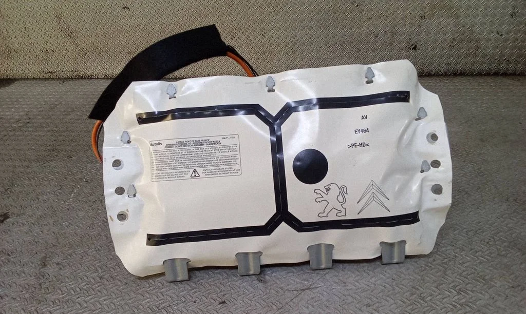 Passenger airbag – Peugeot 207 CC (2007-2014)