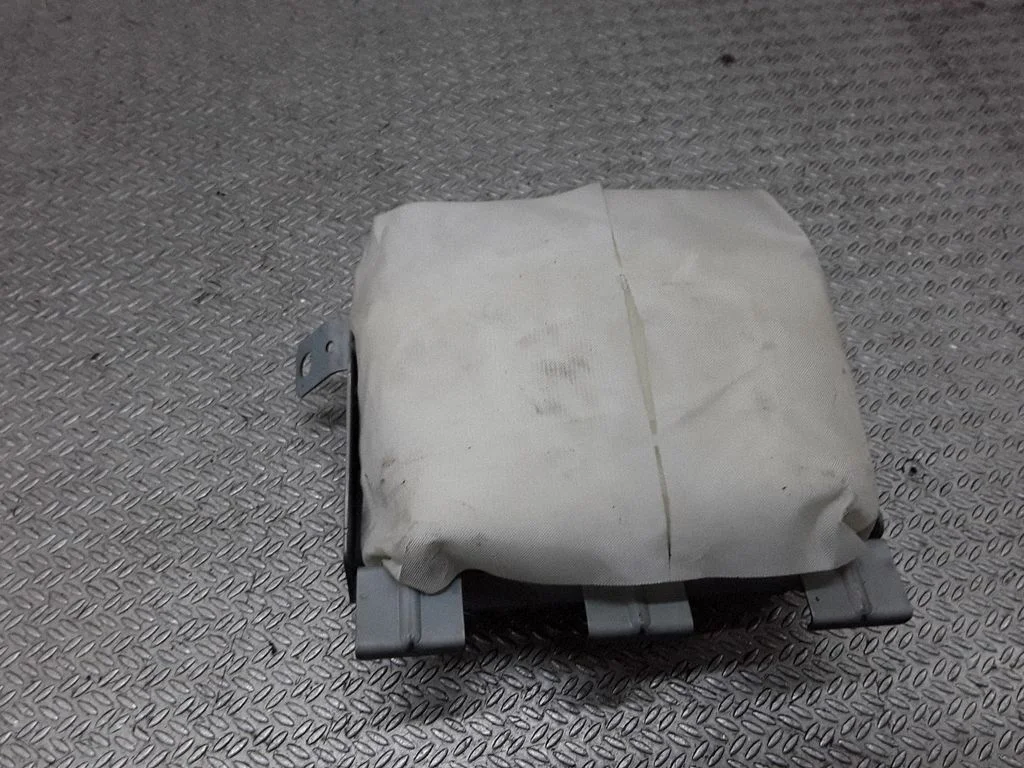 Passenger airbag – Mazda 5 (2005-2010)