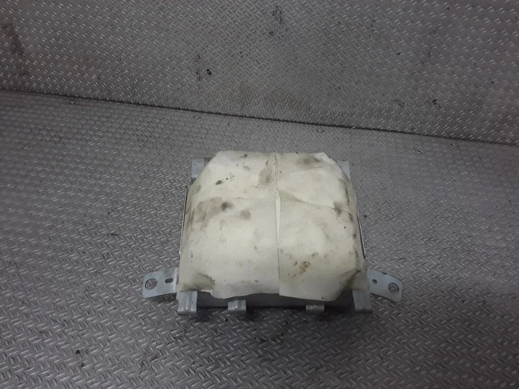 Passenger airbag – Mazda 5 (2005-2010)