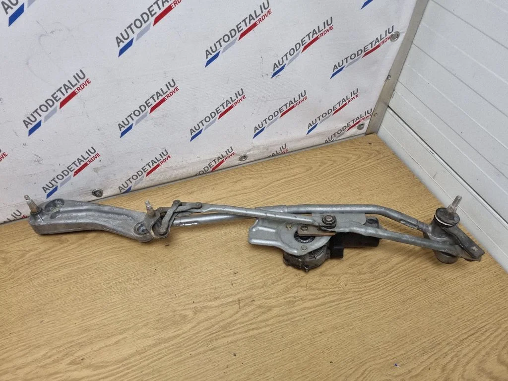 Front wiper linkage and motor – BMW 5 Series E39 (1996-2003)