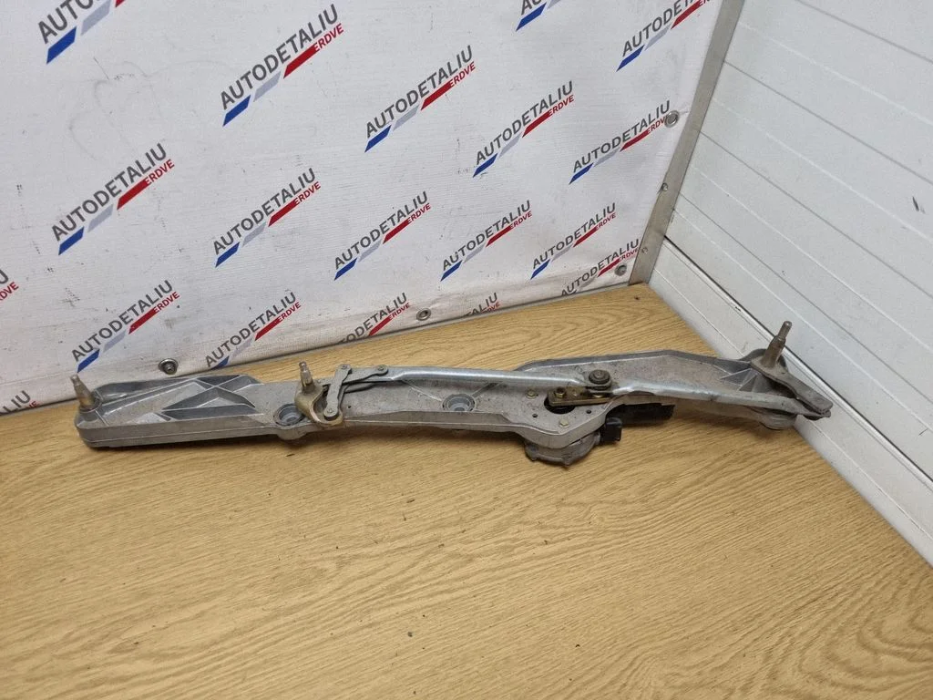 Front wiper linkage and motor 8360603