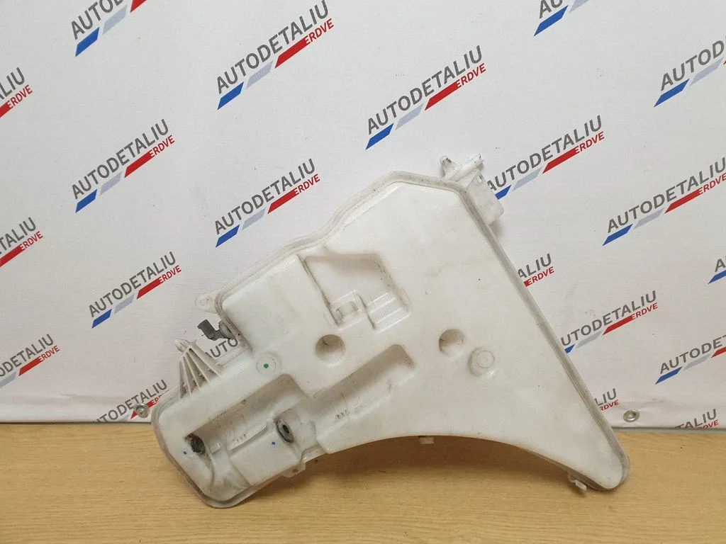 Logu mazgāšanas šķidruma tvertne – BMW 3. sērija E92 E93 (2005-2014)