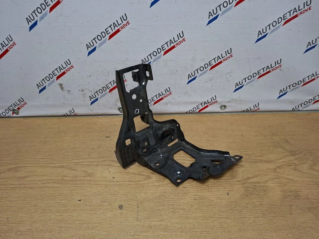 Headlight/headlamp mounting bracket – BMW 2 Series F45 (2014-2021)