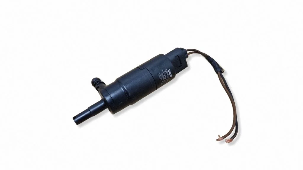 Headlight washer pump 8377430