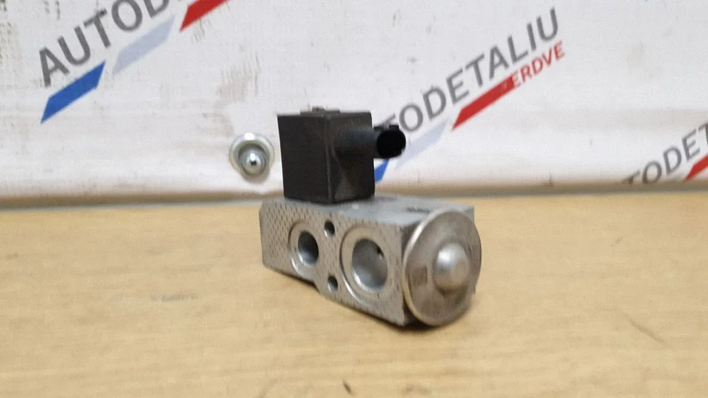 Air conditioning (A/C) expansion valve – BMW 2 Series F45 (2014-2021)