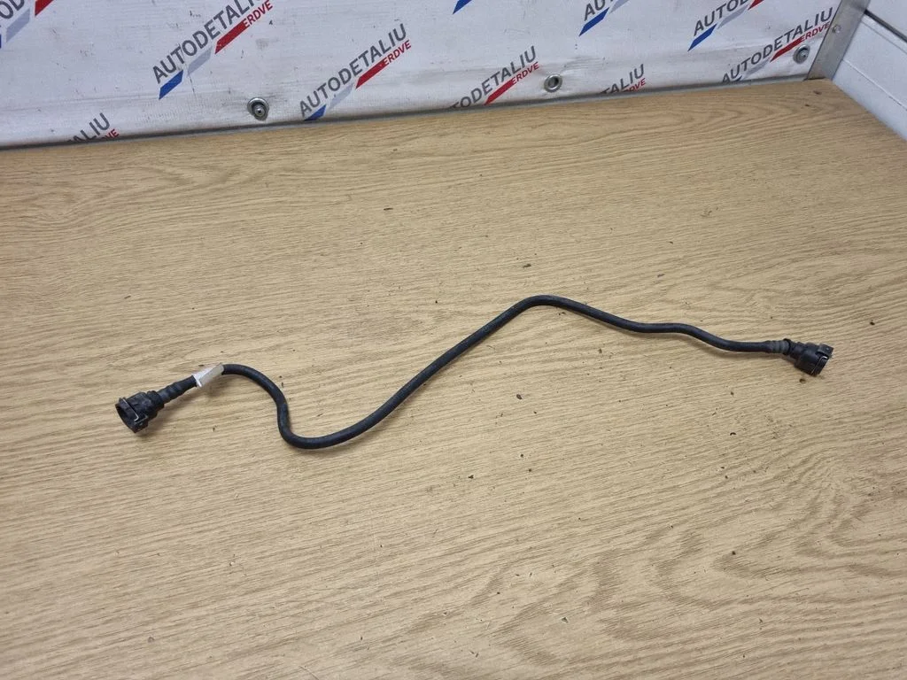 Engine coolant pipe/hose 8654824